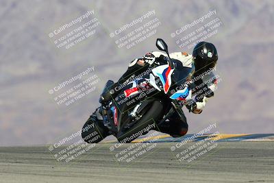 media/Feb-12-2022-SoCal Trackdays (Sat) [[3b21b94a56]]/Turn 9 Set 2 (1140am)/